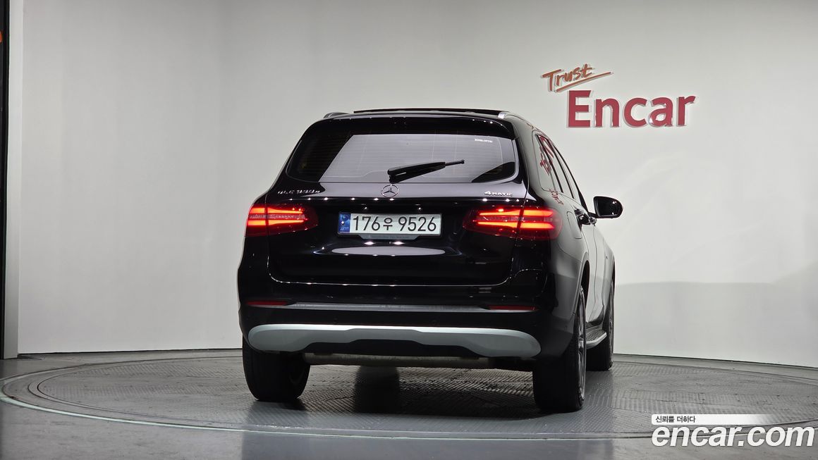 Mercedes-Benz GLC-Class 2019