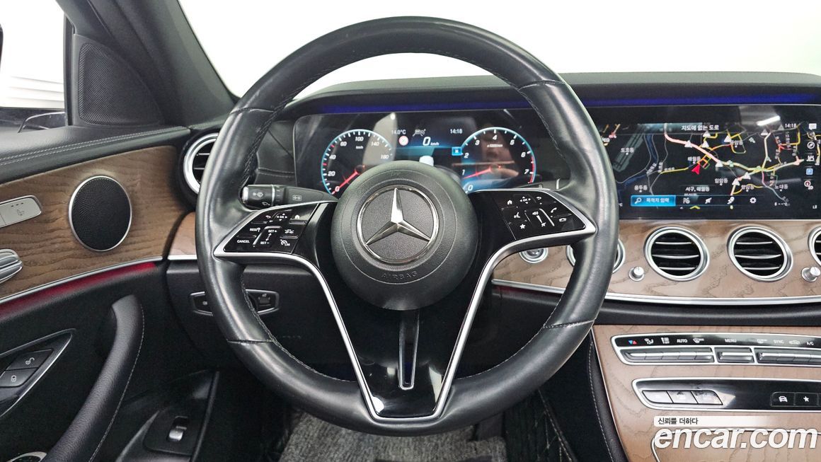 Mercedes-Benz E-Class 2021