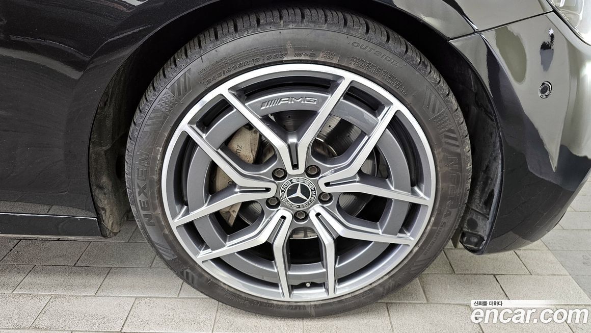 Mercedes-Benz E-Class 2021