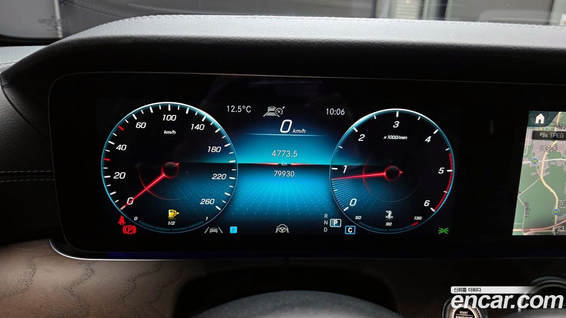 Mercedes-Benz E-Class 2022