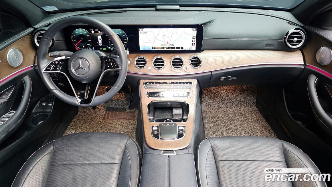 Mercedes-Benz E-Class 2021