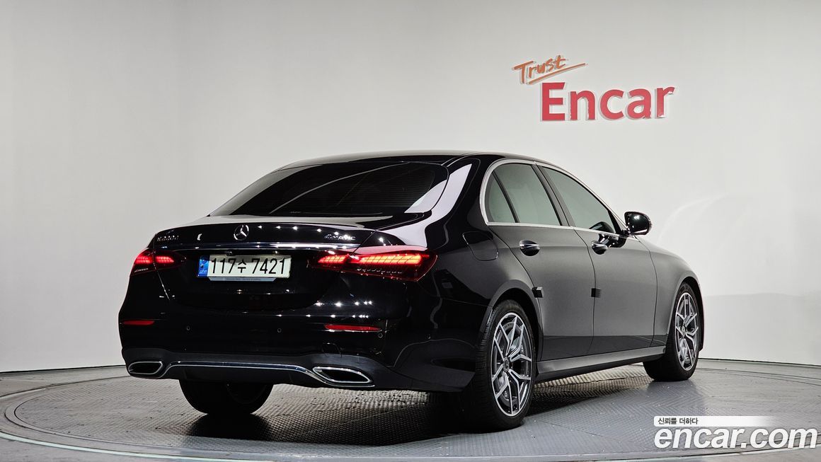 Mercedes-Benz E-Class 2021