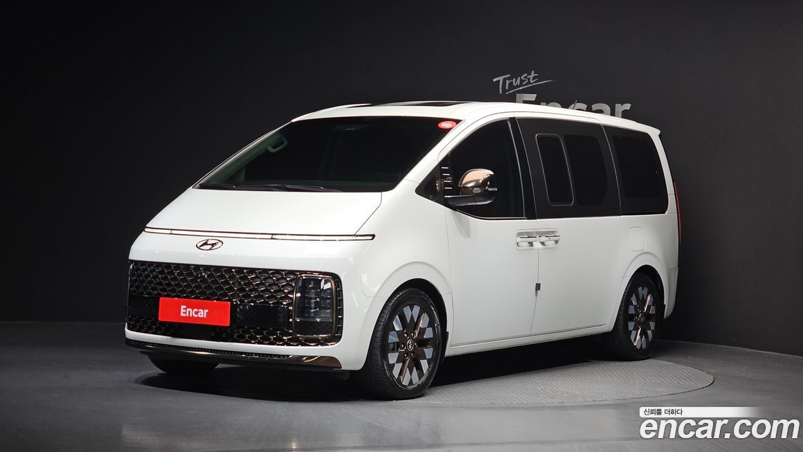 Hyundai Staria 2022