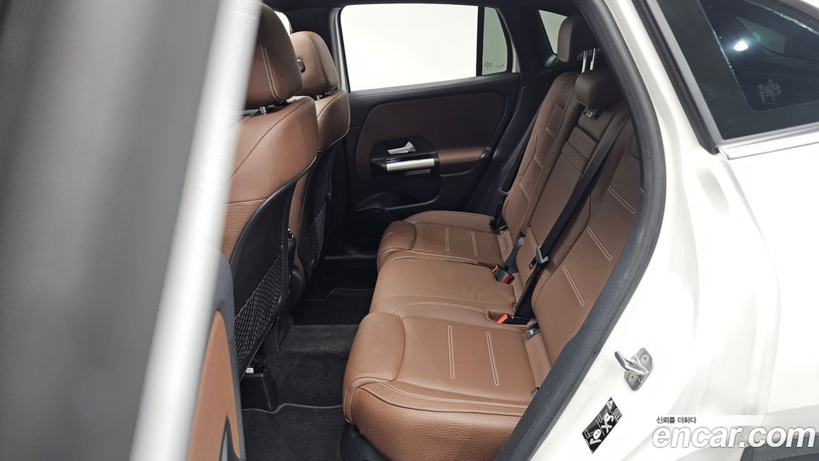 Mercedes-Benz GLA-Class 2023