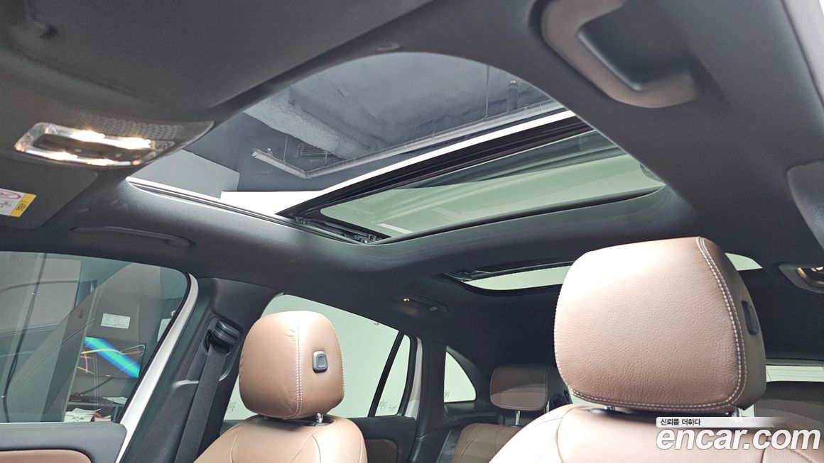 Mercedes-Benz GLA-Class 2023