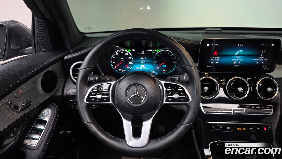 Mercedes-Benz GLC-Class 2021