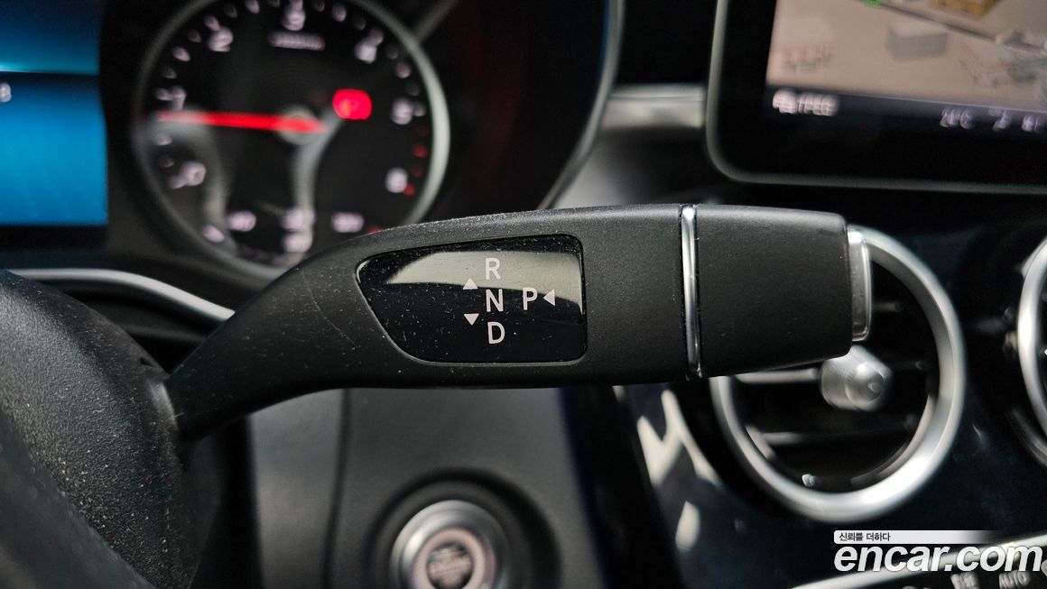 Mercedes-Benz C-Class 2020