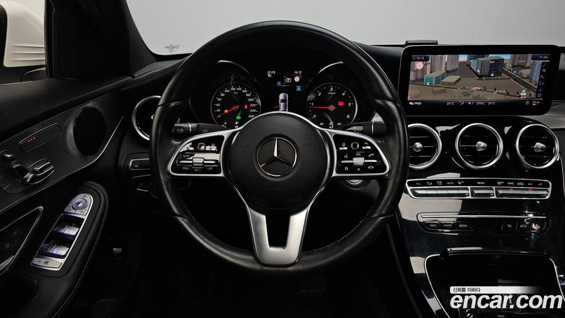 Mercedes-Benz C-Class 2020