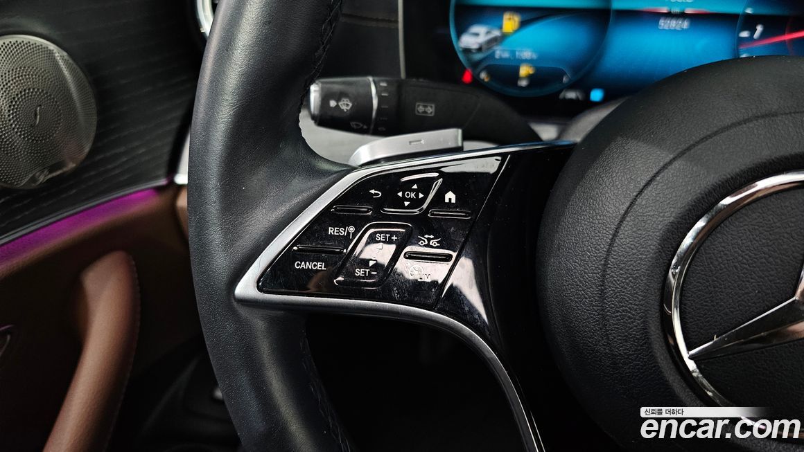 Mercedes-Benz E-Class 2022