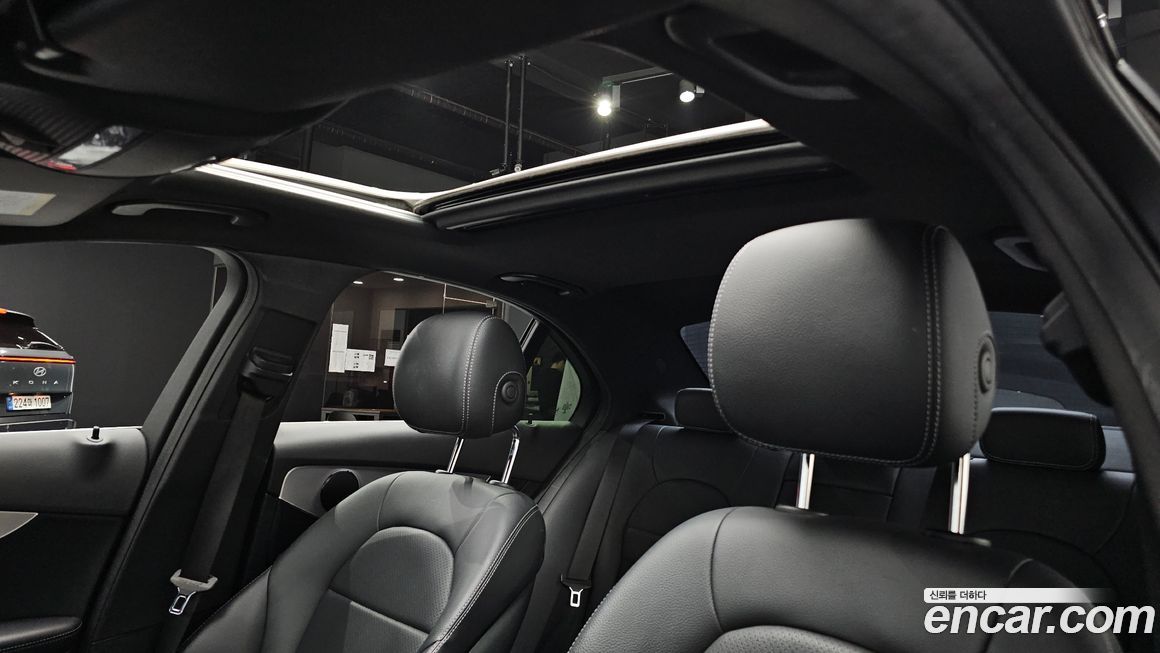 Mercedes-Benz C-Class 2020