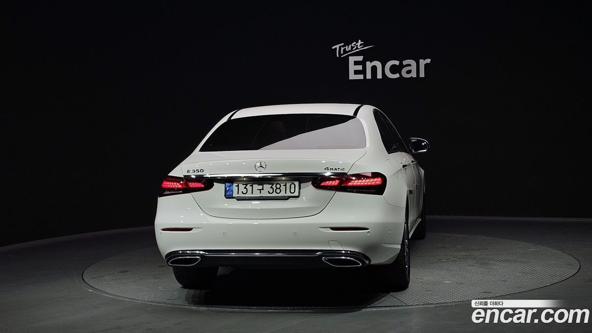 Mercedes-Benz E-Class 2022