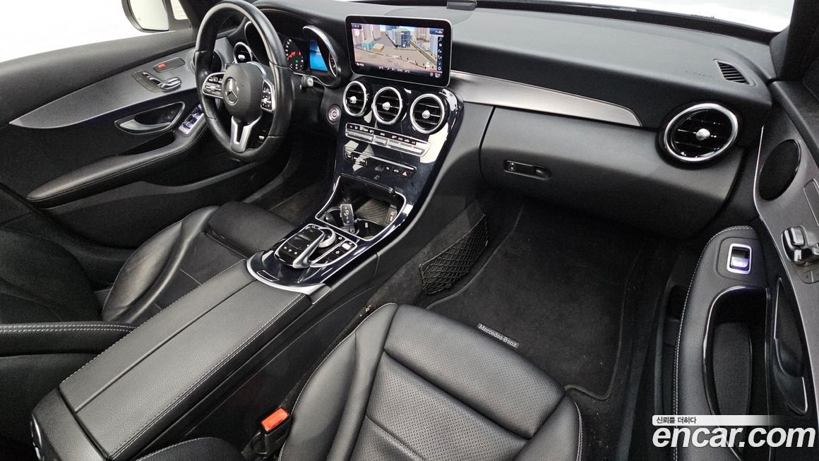 Mercedes-Benz C-Class 2020