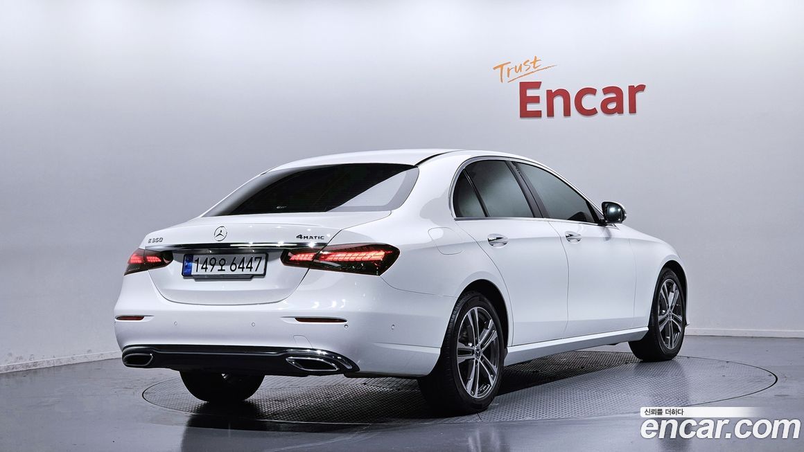 Mercedes-Benz E-Class 2022