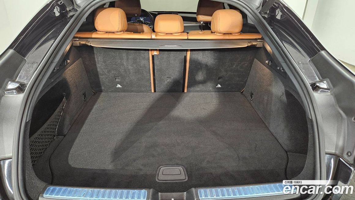 Mercedes-Benz GLC-Class 2021