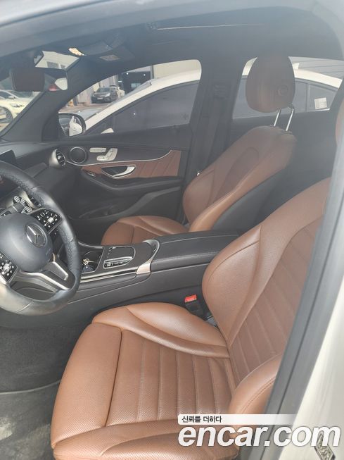 Mercedes-Benz GLC-Class 2021