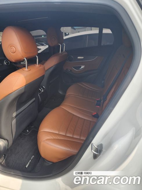 Mercedes-Benz GLC-Class 2021