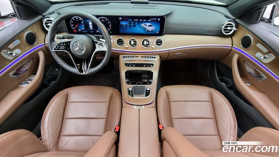 Mercedes-Benz E-Class 2022