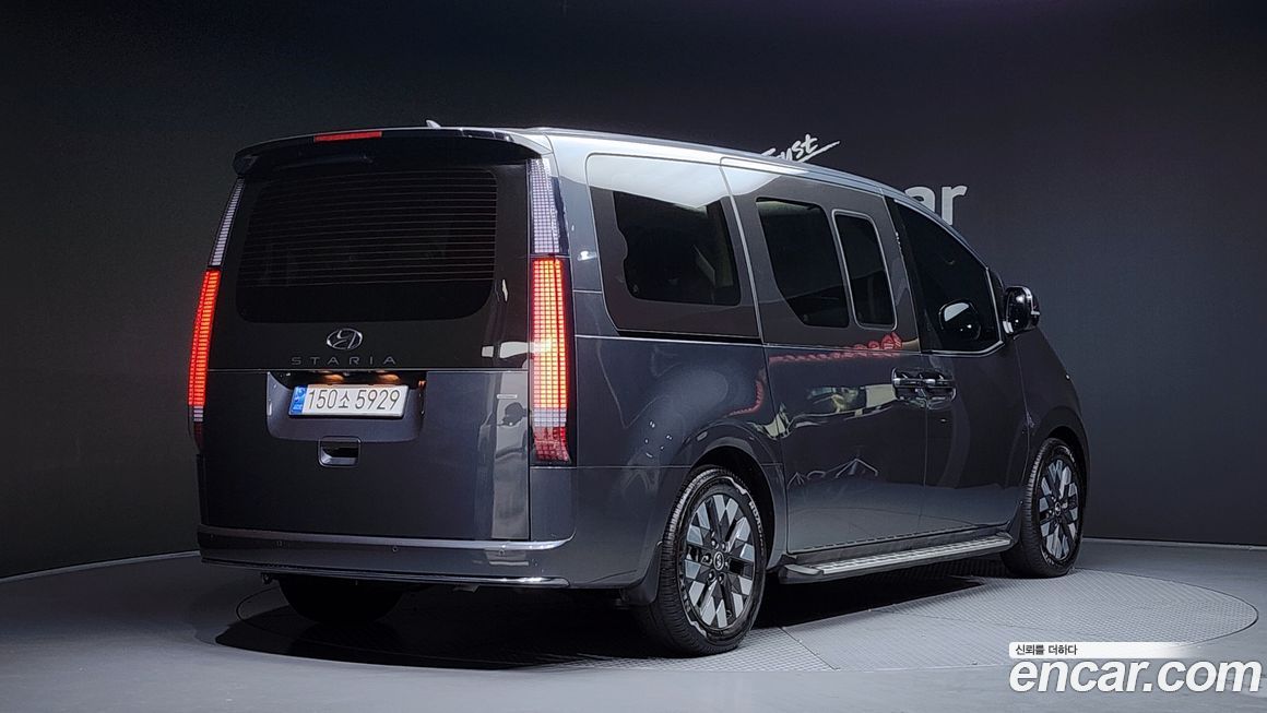 Hyundai Staria 2023