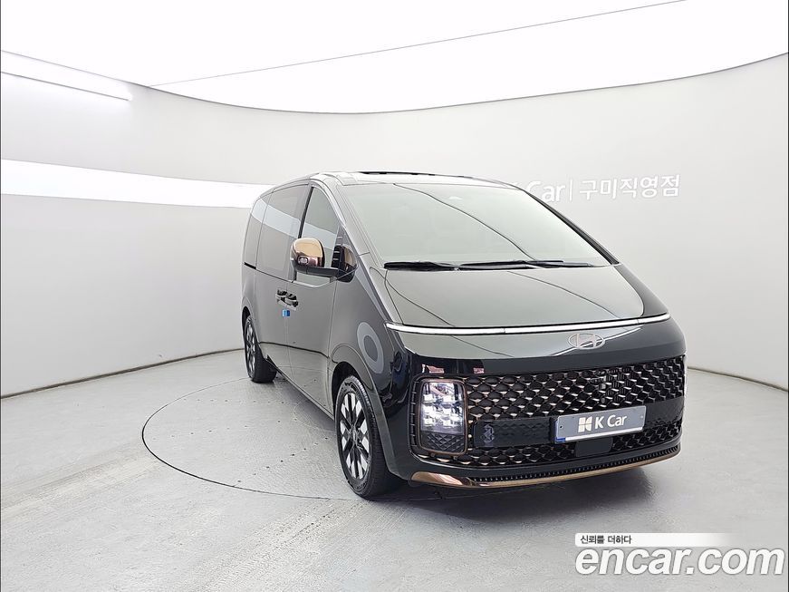 Hyundai Staria 2025