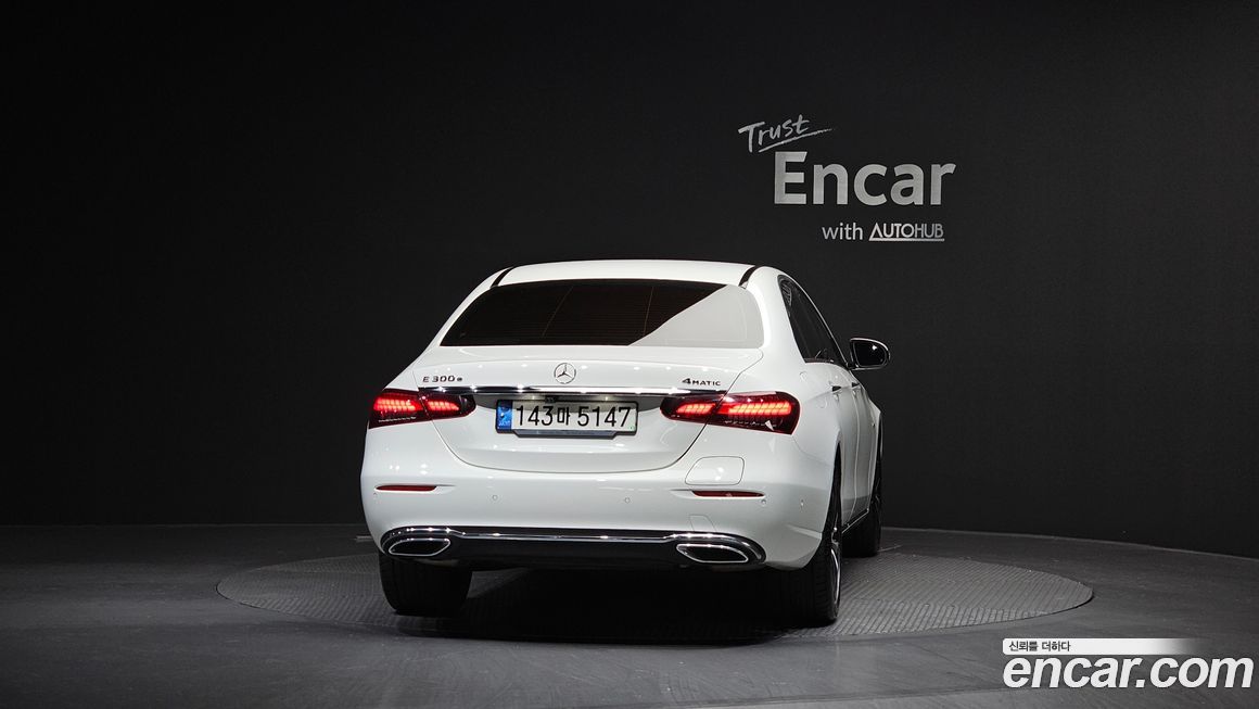 Mercedes-Benz E-Class 2021