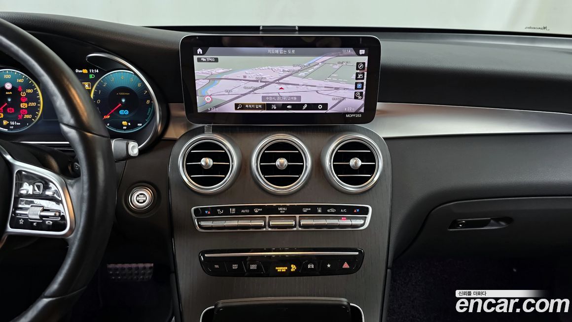 Mercedes-Benz GLC-Class 2021