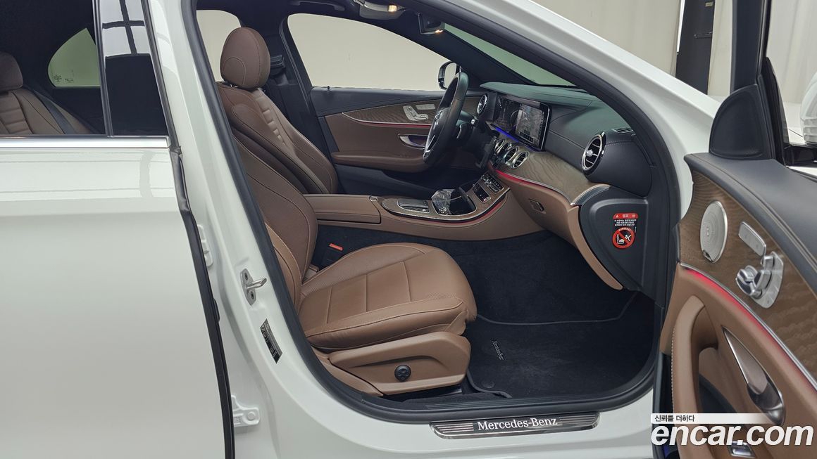 Mercedes-Benz E-Class 2021