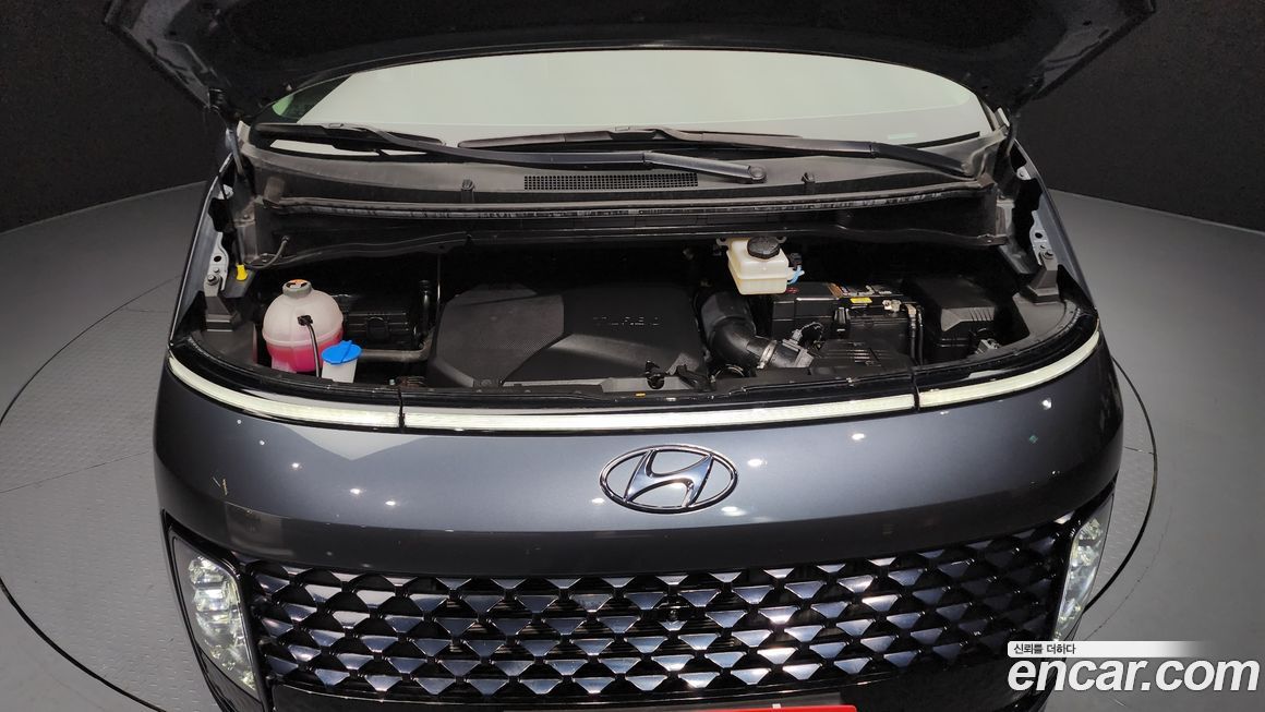 Hyundai Staria 2023
