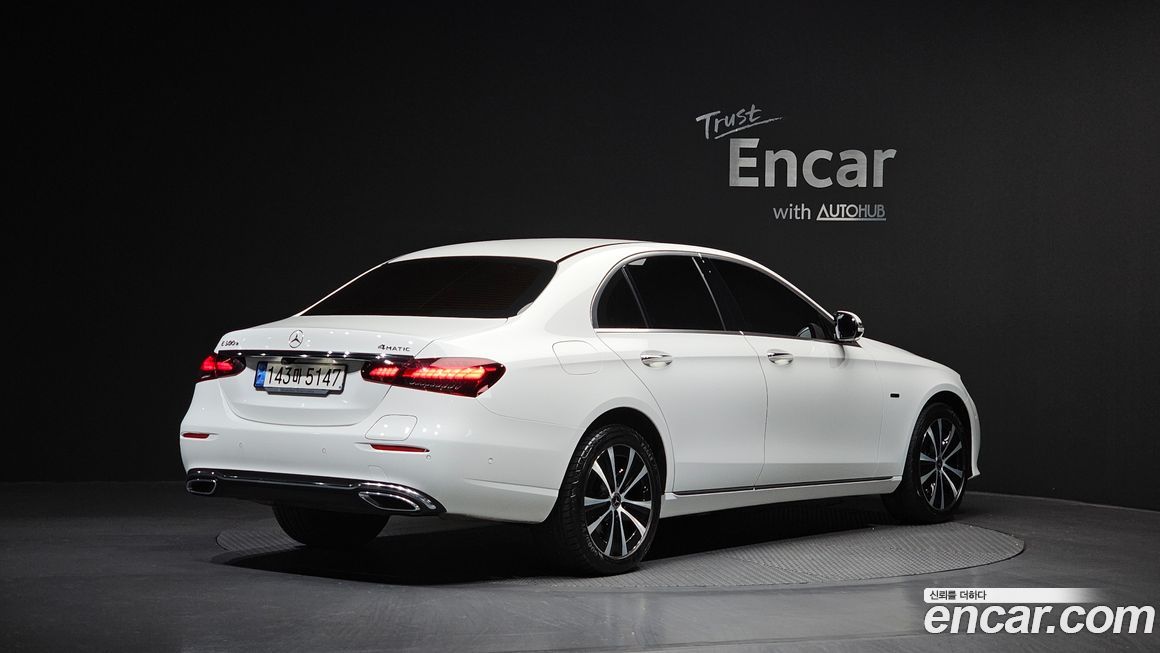 Mercedes-Benz E-Class 2021