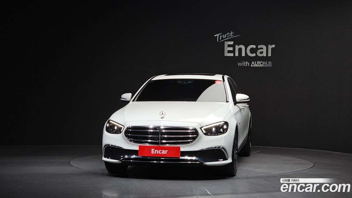 Mercedes-Benz E-Class 2021