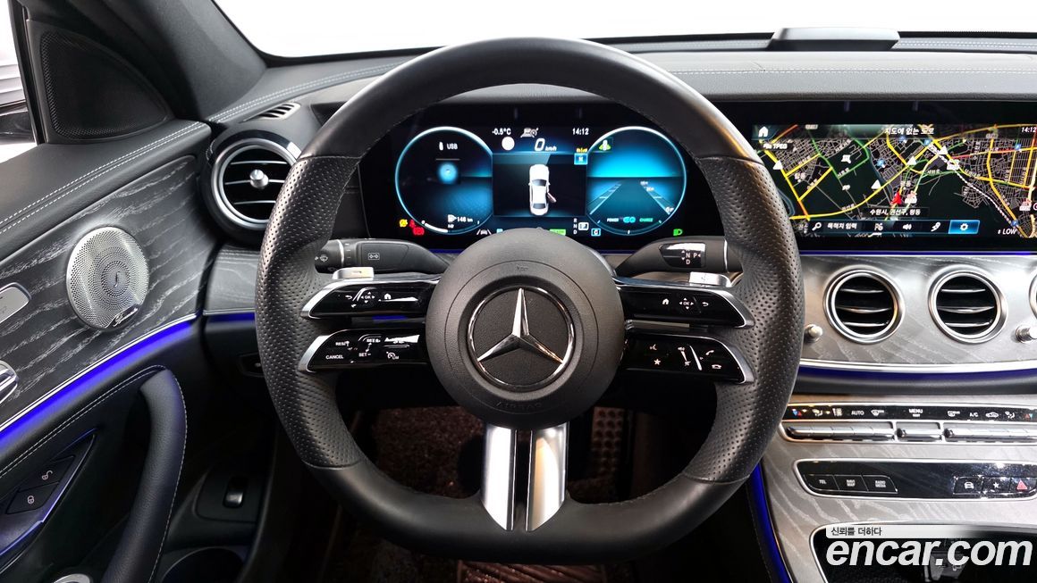 Mercedes-Benz E-Class 2022