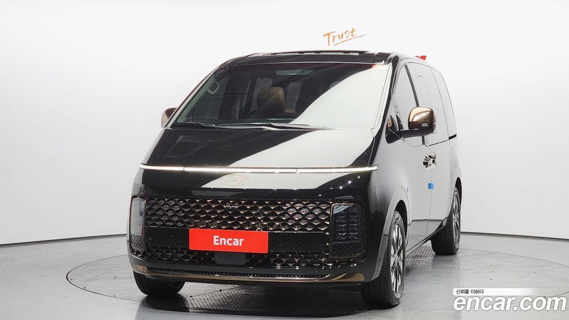 Hyundai Staria 2025