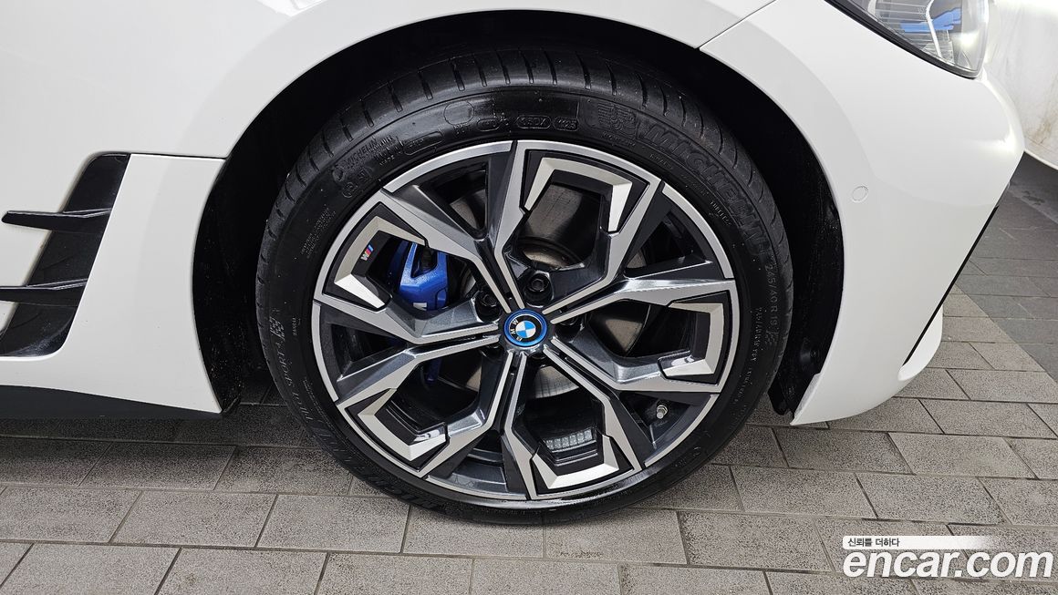 BMW i4 2024