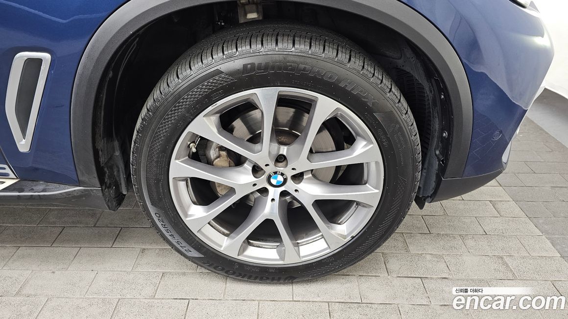 BMW X5 2019
