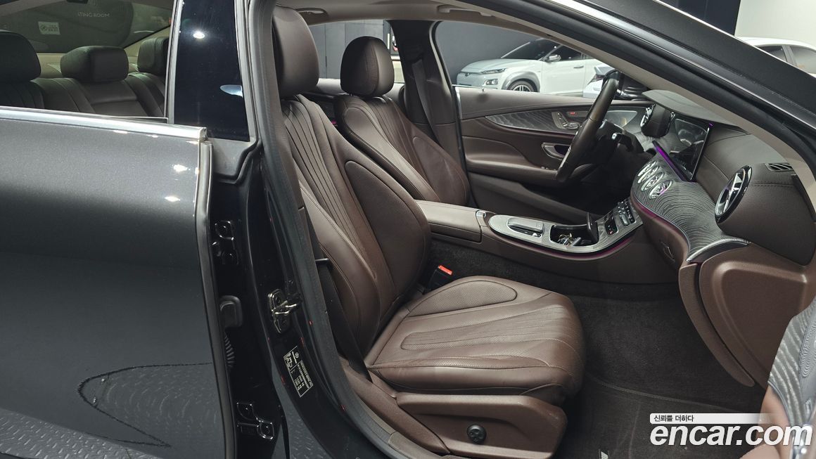 Mercedes-Benz CLS-Class 2021