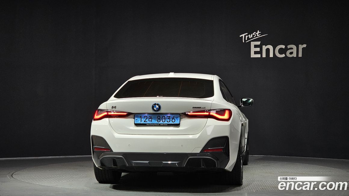 BMW i4 2024