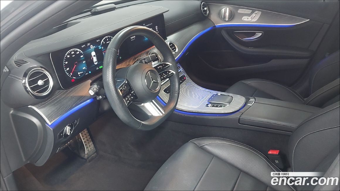 Mercedes-Benz E-Class 2023