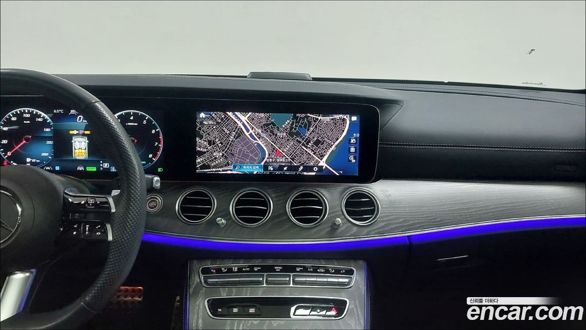 Mercedes-Benz E-Class 2023
