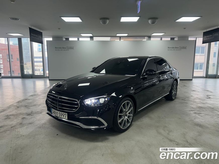 Mercedes-Benz E-Class 2022