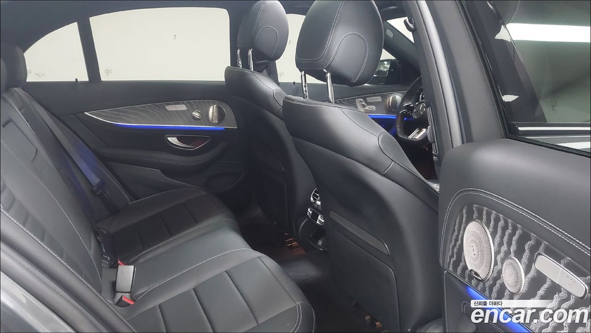 Mercedes-Benz E-Class 2023