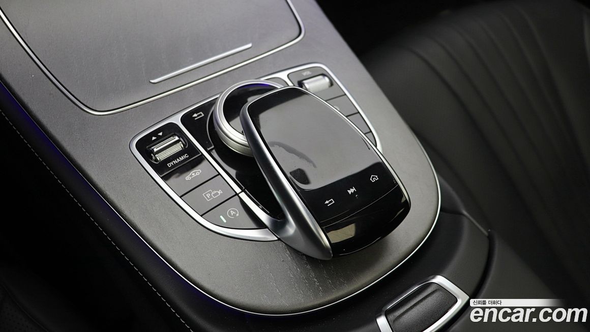 Mercedes-Benz CLS-Class 2020