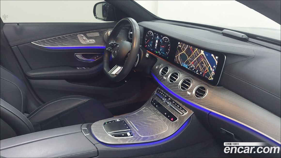 Mercedes-Benz E-Class 2023