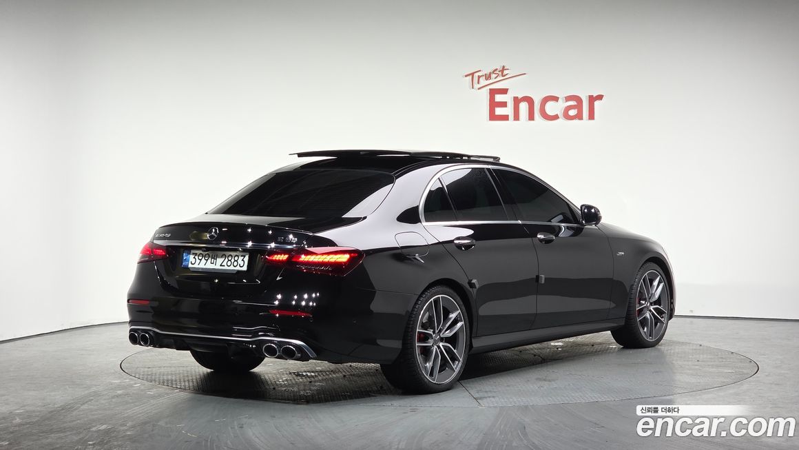 Mercedes-Benz E-Class 2021