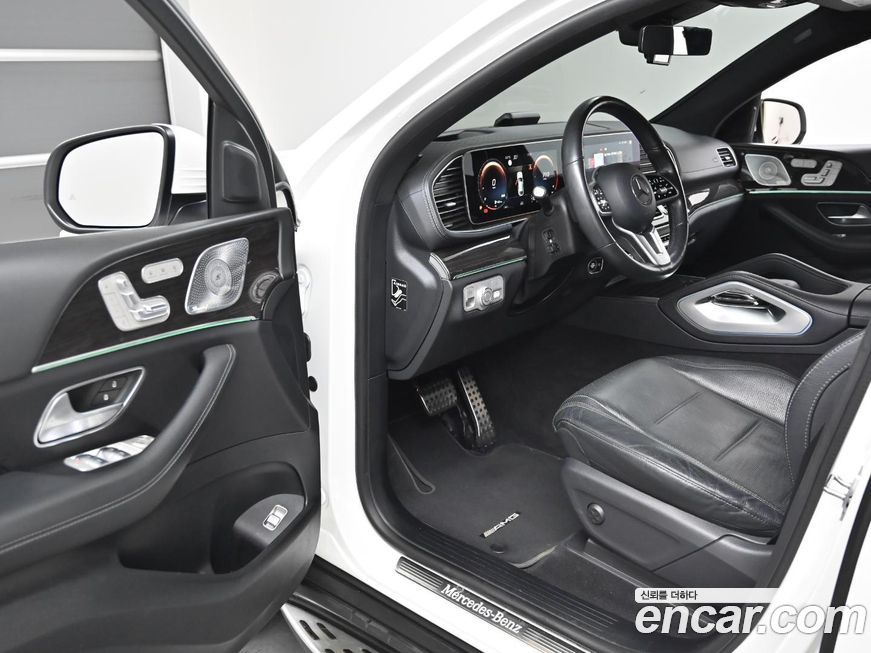 Mercedes-Benz GLE-Class 2021