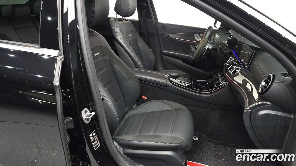 Mercedes-Benz E-Class 2021