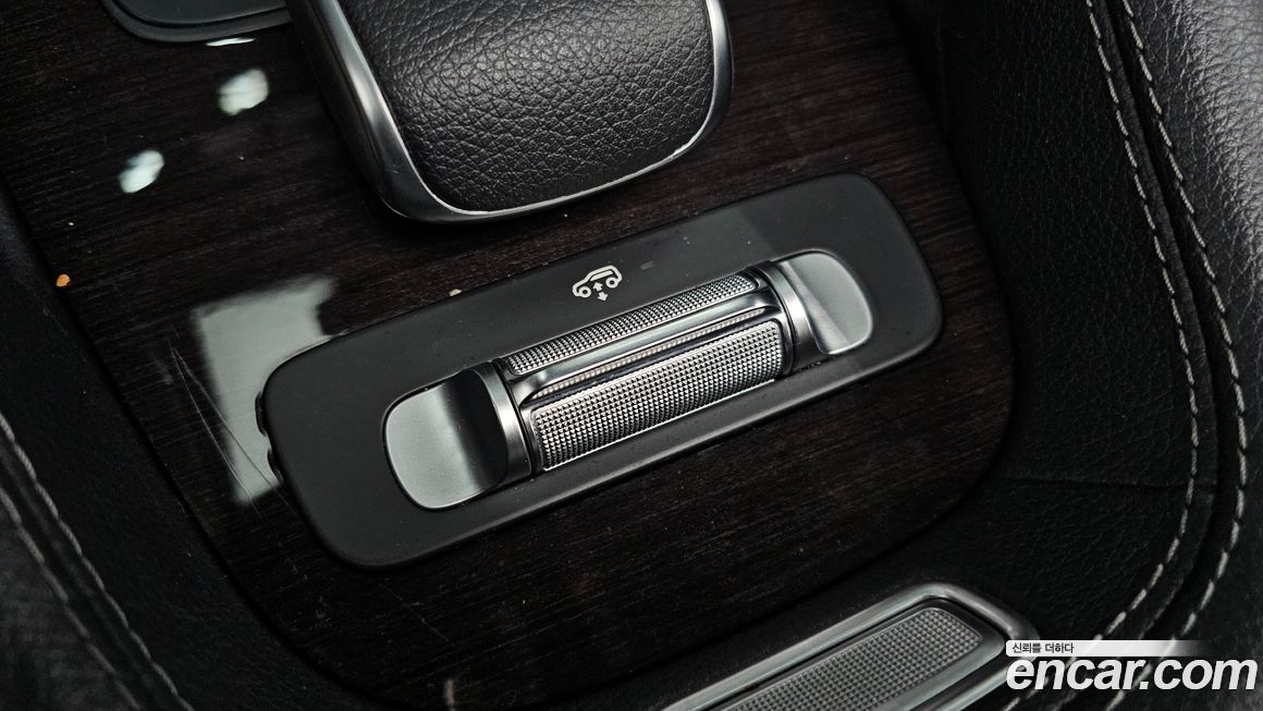 Mercedes-Benz GLE-Class 2021