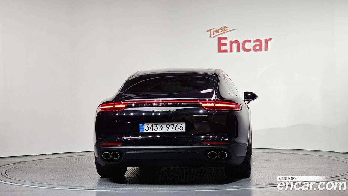 Porsche Panamera 2019