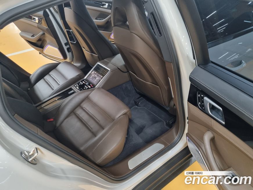 Porsche Panamera 2019