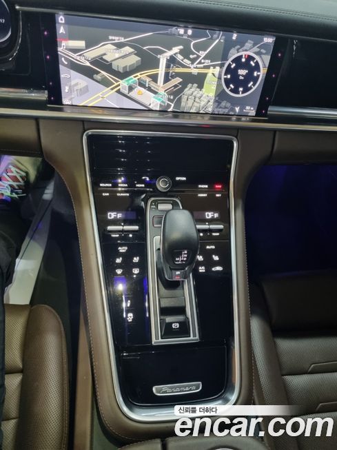 Porsche Panamera 2019