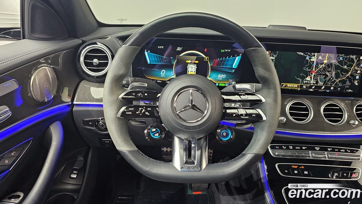 Mercedes-Benz E-Class 2022