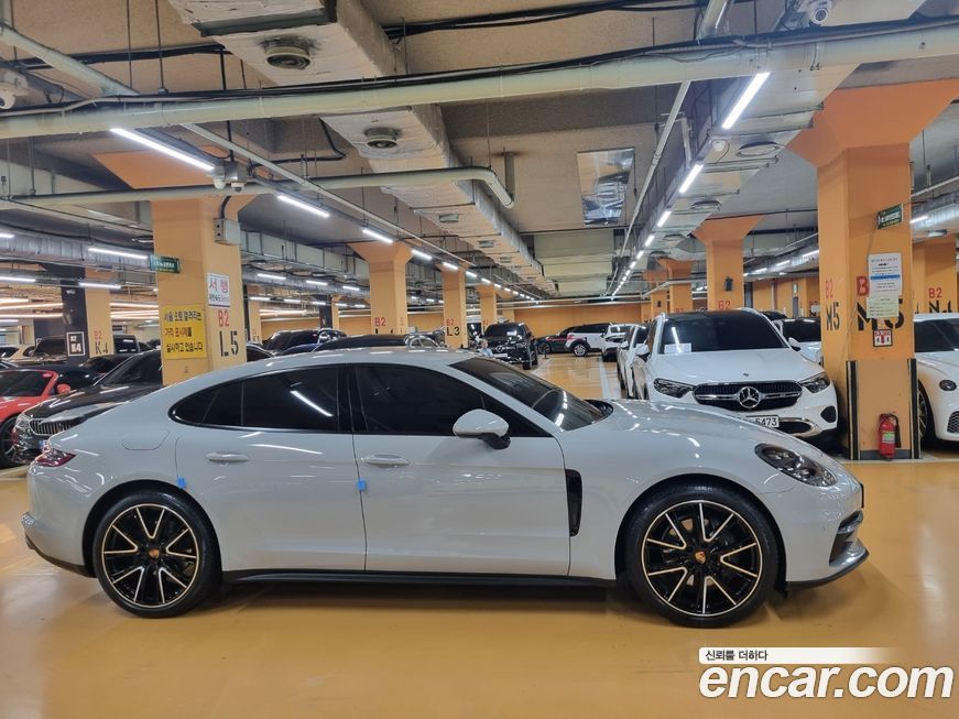 Porsche Panamera 2019